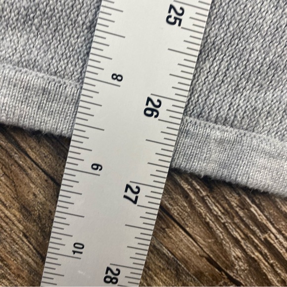 Lane Bryant Shirt Women 22/24 Gray Short Sleeve Cold Shoulder Lightweight Casual - Picture 5 of 7